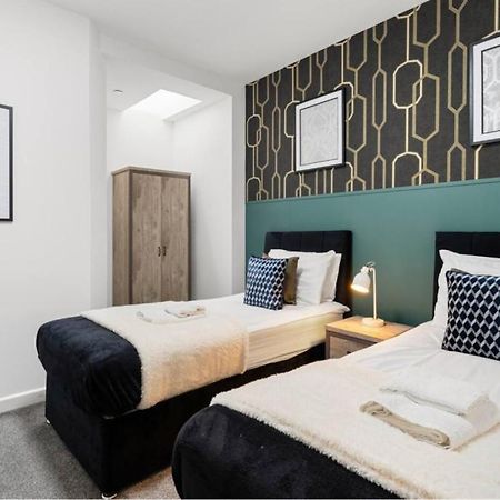 Modern Spacious Three Bedrooms With Private Garden Cardiff Exterior photo